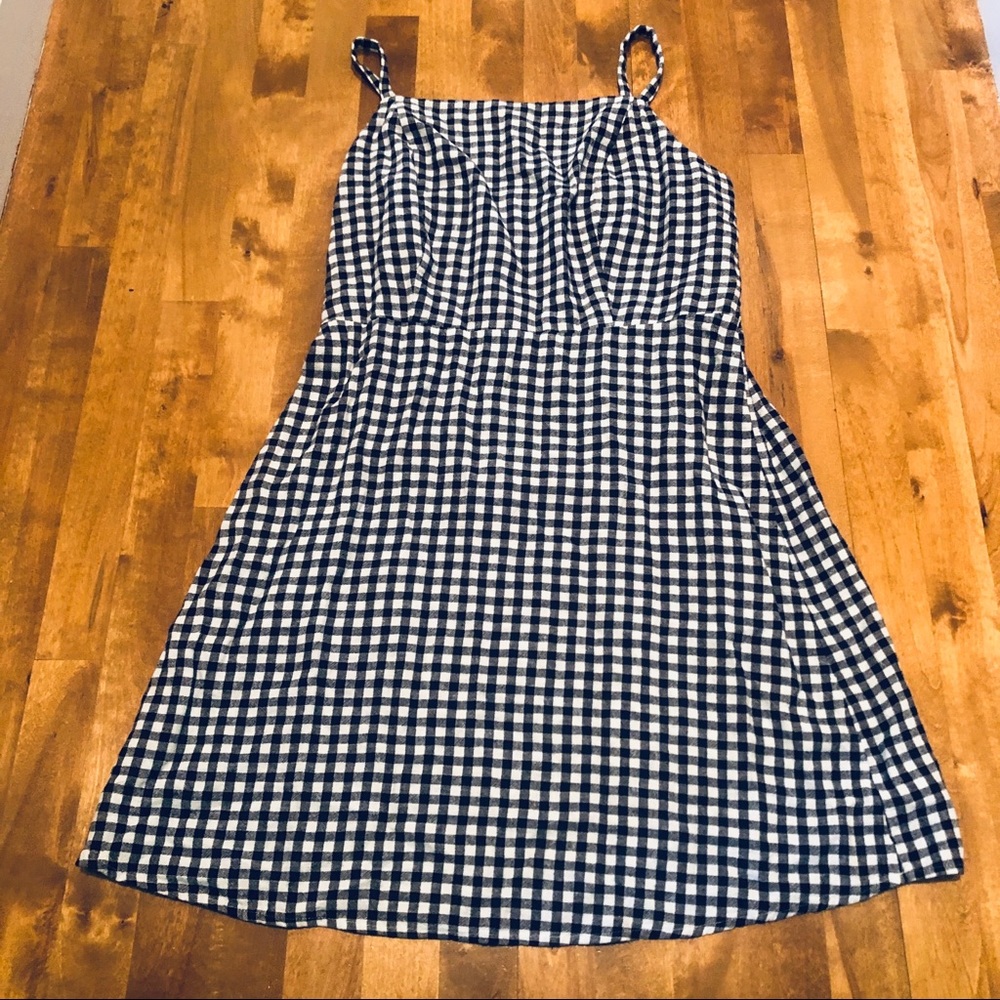 Old Navy Linen black and white buffalo plaid dress